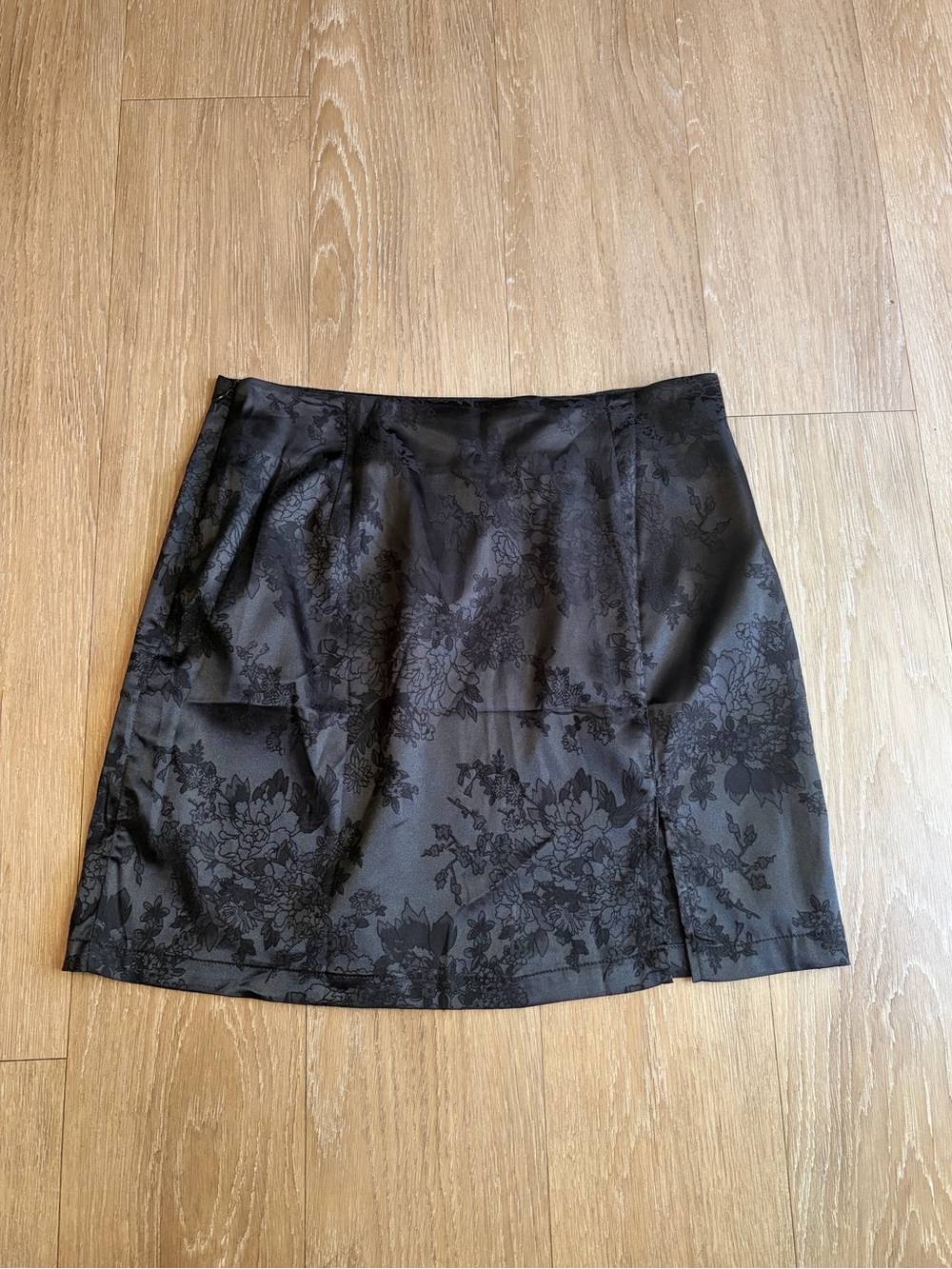 LYANER Black Satin/Silk Floral Jacquard Mini Skirt